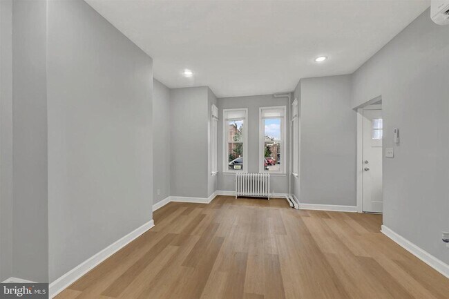 Foto del edificio - 618 Chestnut Hill Ave