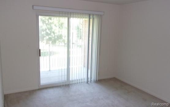 Foto del edificio - 4164 Berkshire Dr