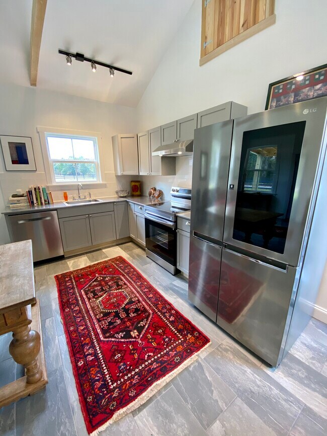 Foto del edificio - 58 River Oaks Rd