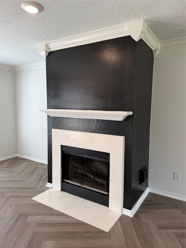 Foto del edificio - 13714 Firerock Dr