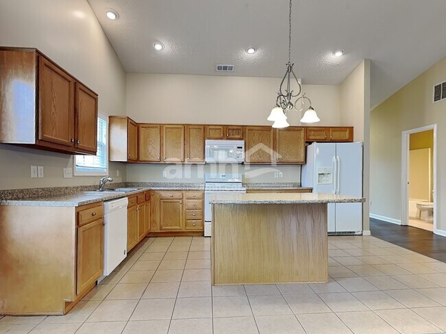Foto del edificio - 756 Ginger Ridge Dr