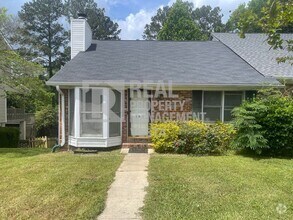 Building Photo - 160 N Springs Ct