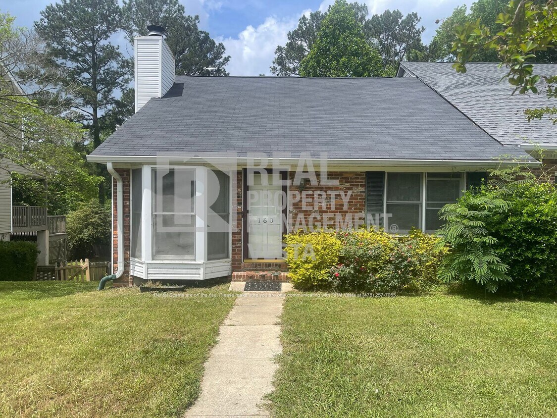 Foto principal - 160 N Springs Ct