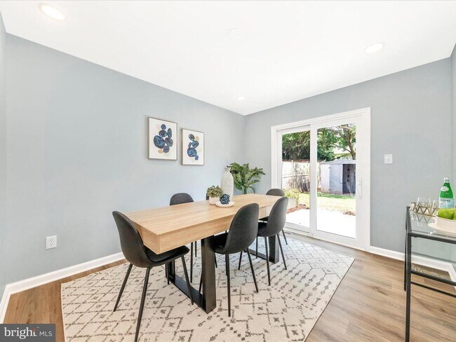 Foto del edificio - 1305 Peachtree Ct