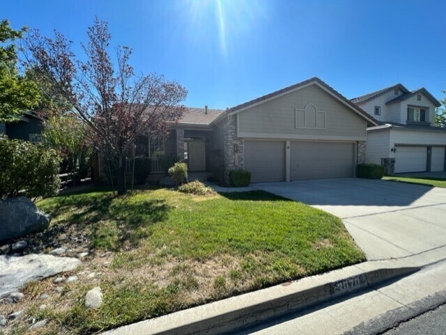 Building Photo - 3070 Creekwood Dr.