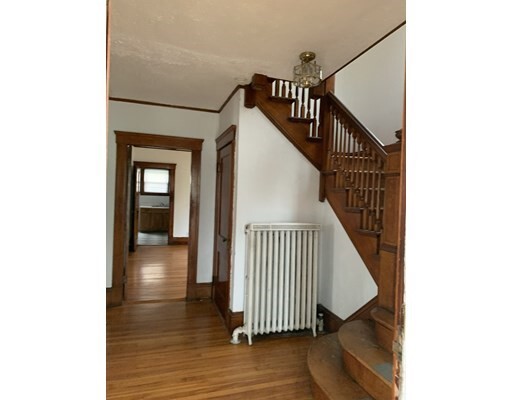 Building Photo - 336 Burncoat St