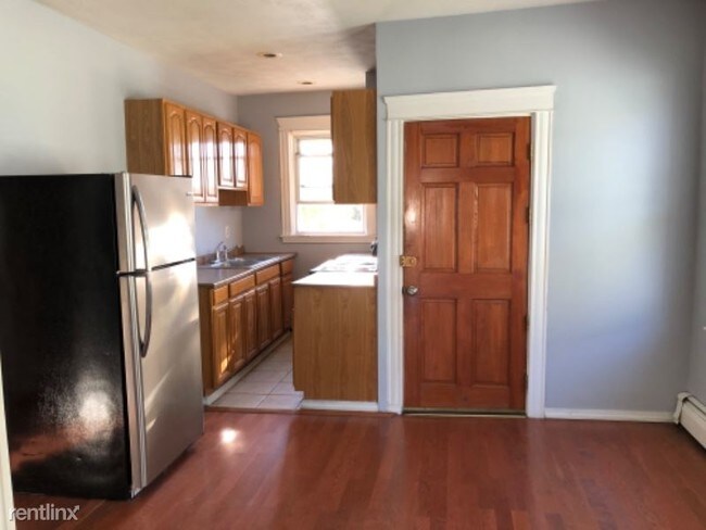 Foto del edificio - 2 br, 1 bath Apartment - 28 Felix St 3 Unit 3