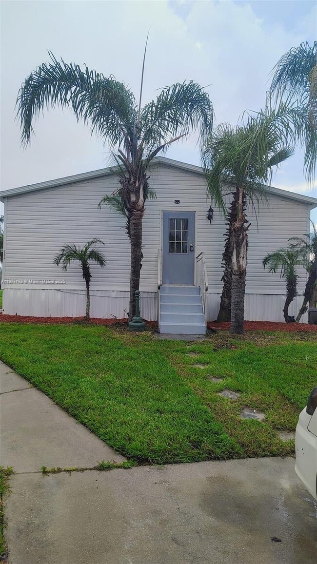 Building Photo - 313 Evandee Ct