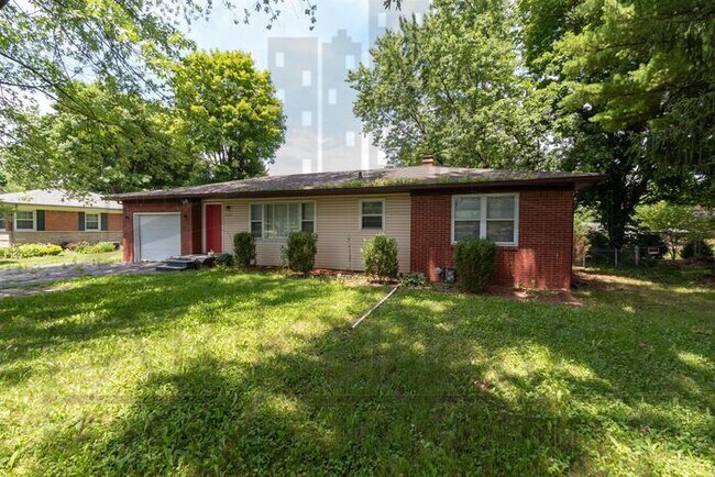 Building Photo - 2260 E Thompson Rd, Indianapolis, IN, 46227