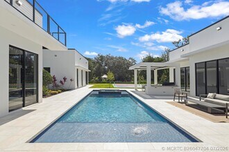 Building Photo - 6676 NW 66th Way