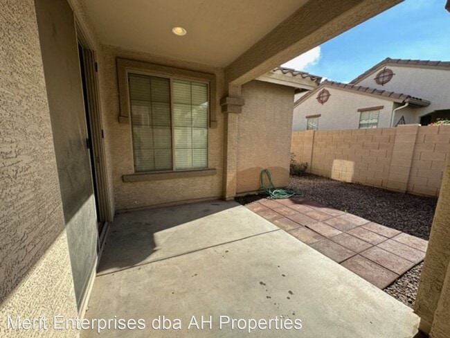 Building Photo - 4 br, 3 bath House - 21041 E DUNCAN ST