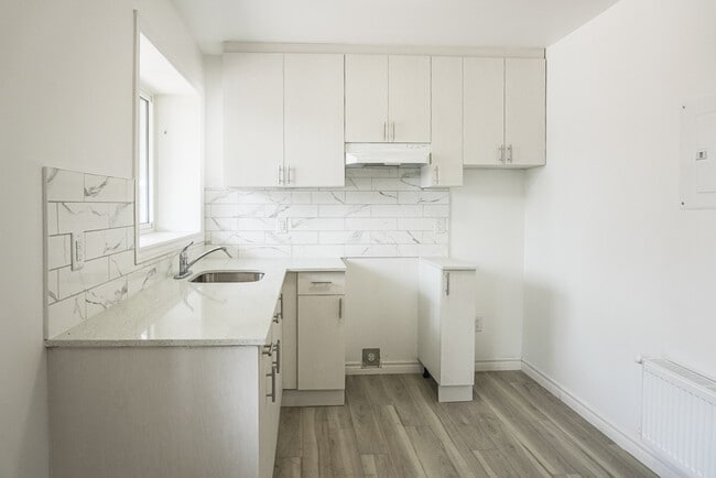 Photo du bâtiment - 630 Cummings Ave