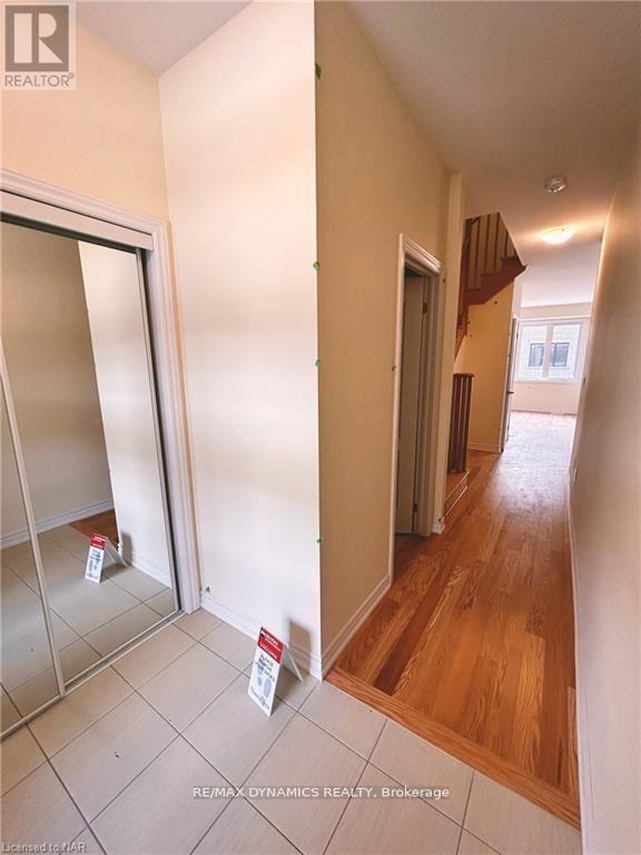 Building Photo - 29 Sun Hvn Ln