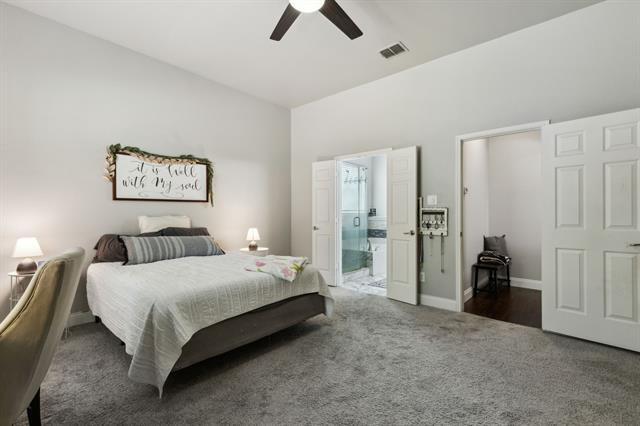 Foto del edificio - 3833 Denridge Ln