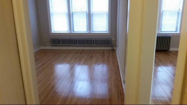 Primary Photo - 1 bedroom in CHICAGO IL 60626