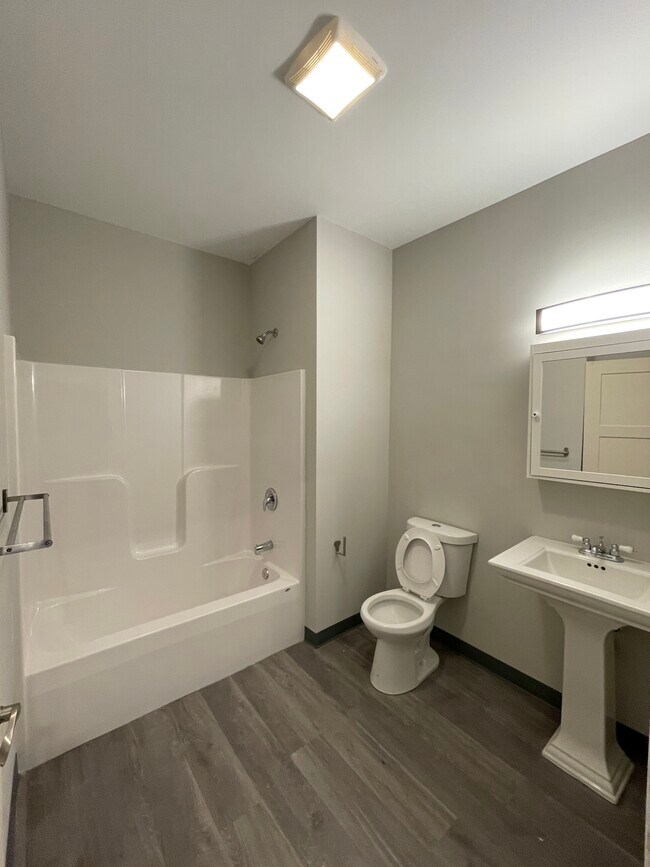 Foto del edificio - 1017 Hamilton St, Fl 1