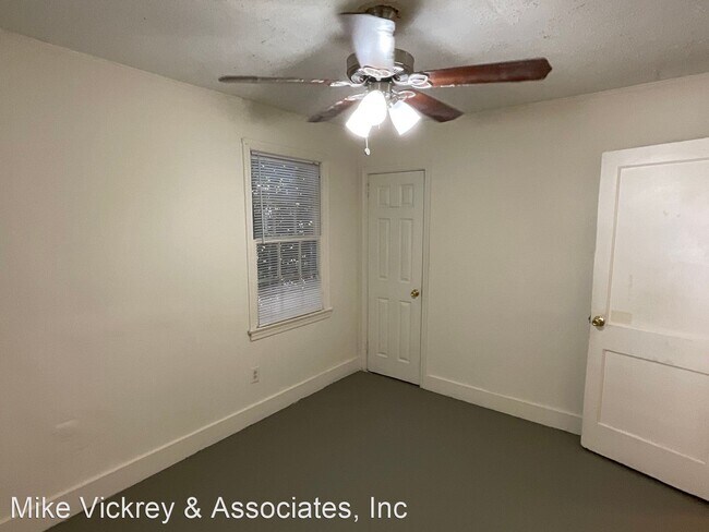 Foto del edificio - 2 br, 1 bath House - 705 West Avenue