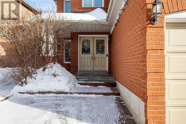 Building Photo - 23 Casa Grande St