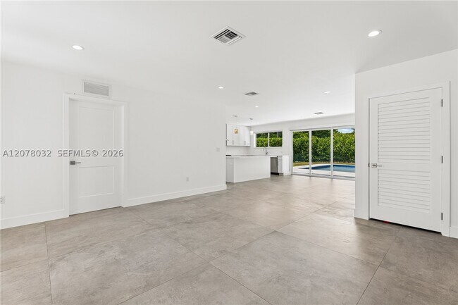 Foto del edificio - 6099 SW 38th St