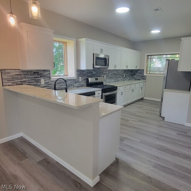 Foto del edificio - 2663 W 28th Pl