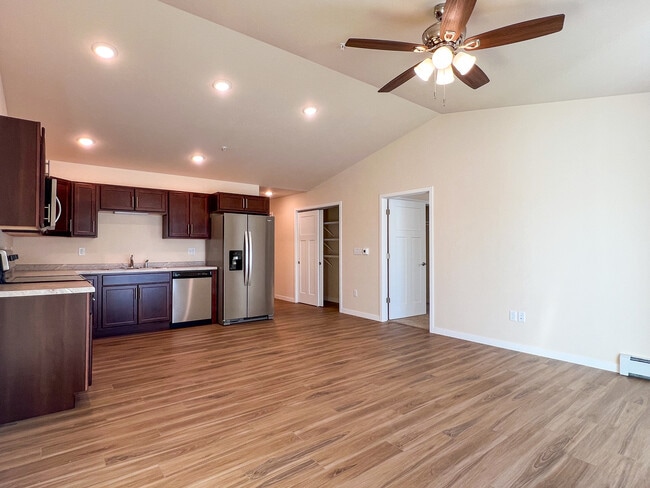Building Photo - SCS Sunset Estates Apartment Community