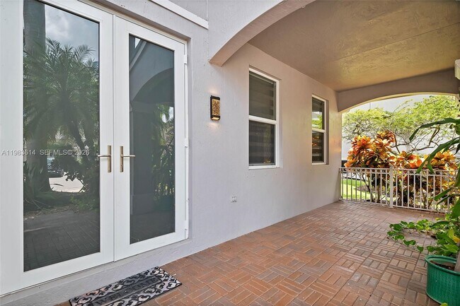 Foto del edificio - 2354 Quail Roost Dr