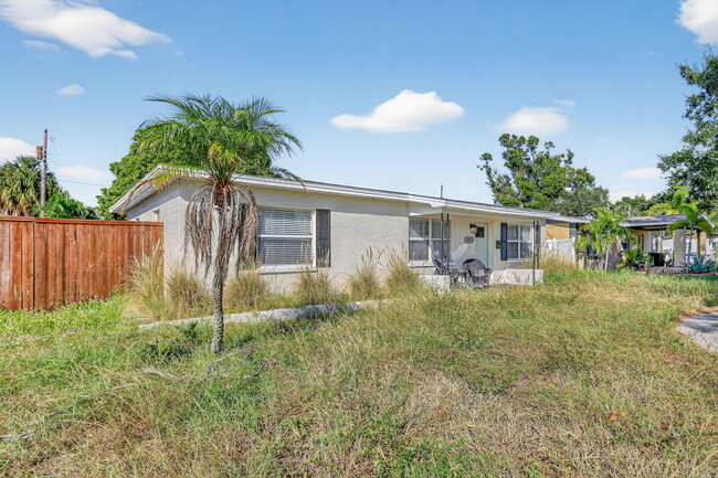 Foto del edificio - 541 40th Ave NE