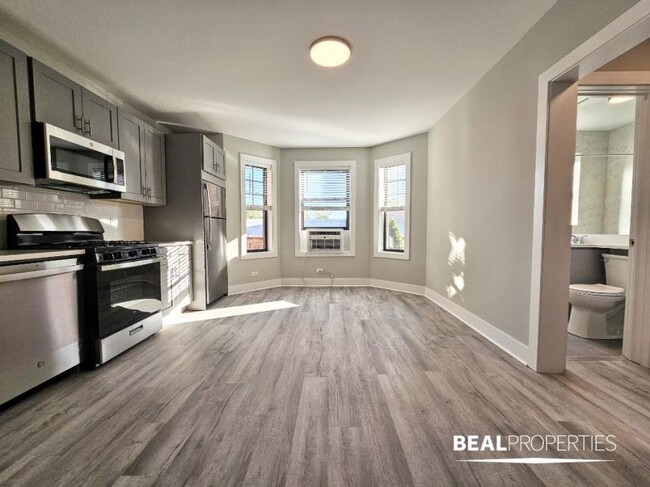 Foto del edificio - 0 bedroom in GLENCOE IL 60022
