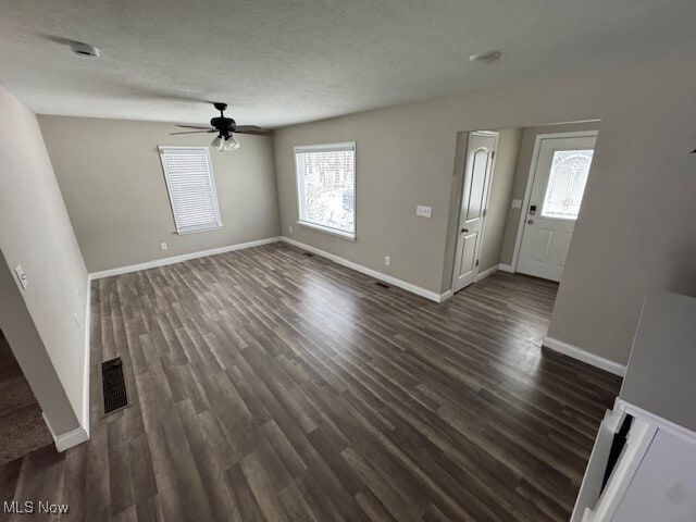 Building Photo - 7500 Lakeshore Blvd