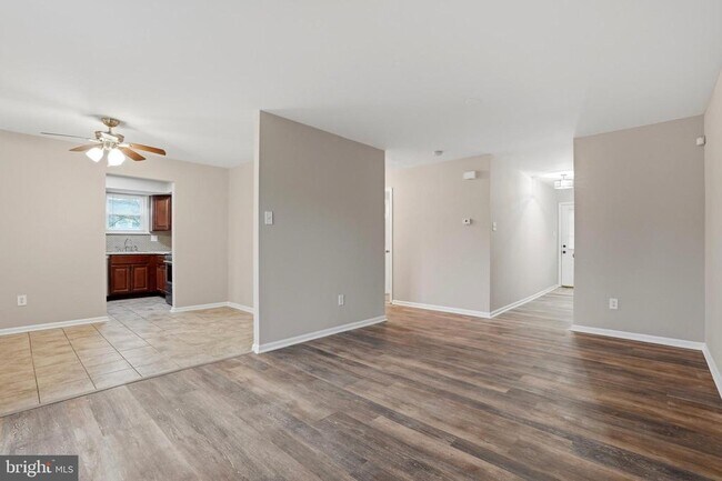 Foto del edificio - 4546 Rosemarie Dr