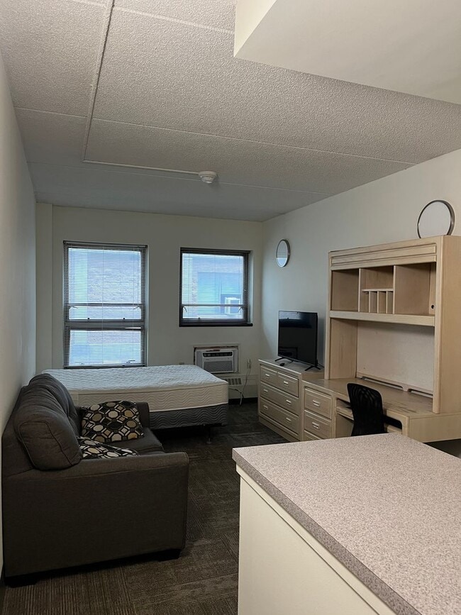 Interior Photo - 407 College Ave — Collegetown’s Best-Kept Secret