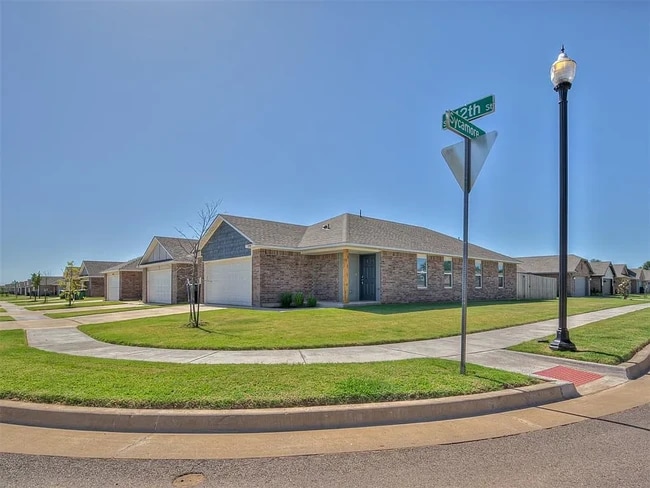 Building Photo - 11620 SW 12th St