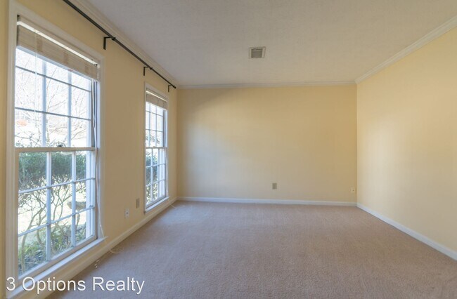 Building Photo - 3 br, 2.5 bath House - 400 Barrington Dr E