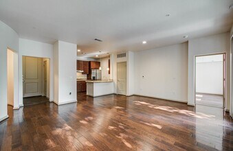 Building Photo - 505 Jackson Hill St