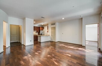 Building Photo - 505 Jackson Hill St