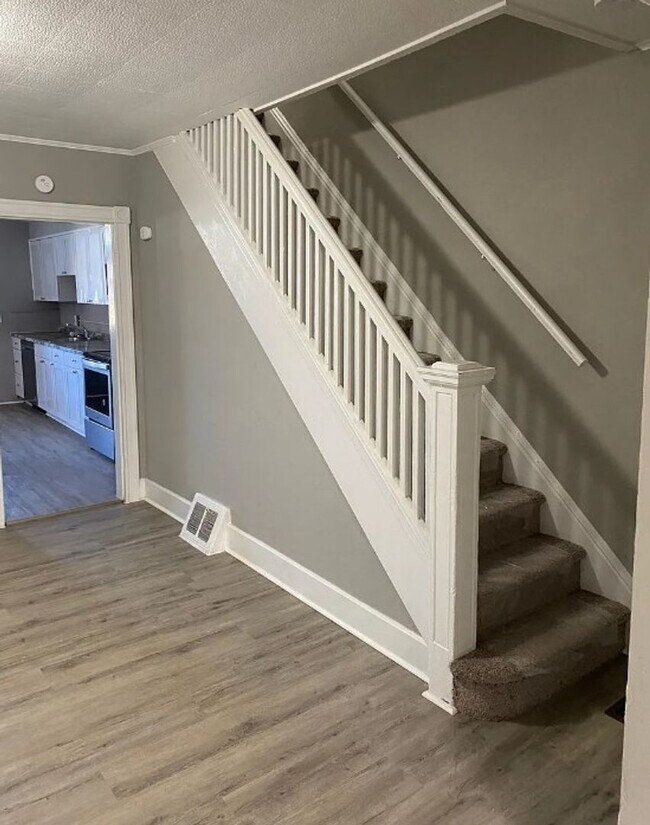 Foto del edificio - Cozy 4 Bedroom, 1 Bath Home in West York Schools!