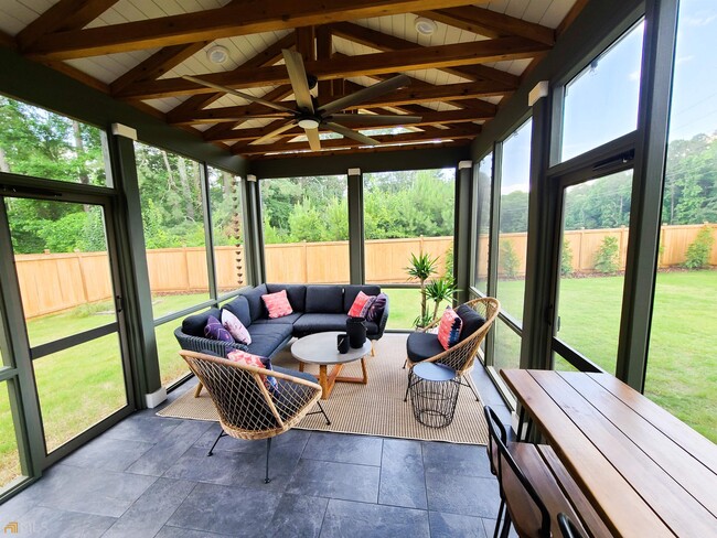 Building Photo - 175 Neese Farm Dr