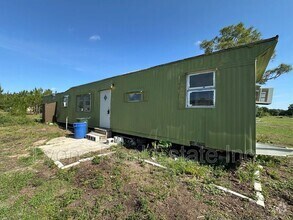 Building Photo - 8086 Heck Dr