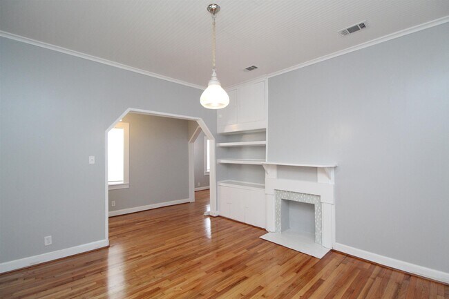 Foto del edificio - 618 N B St