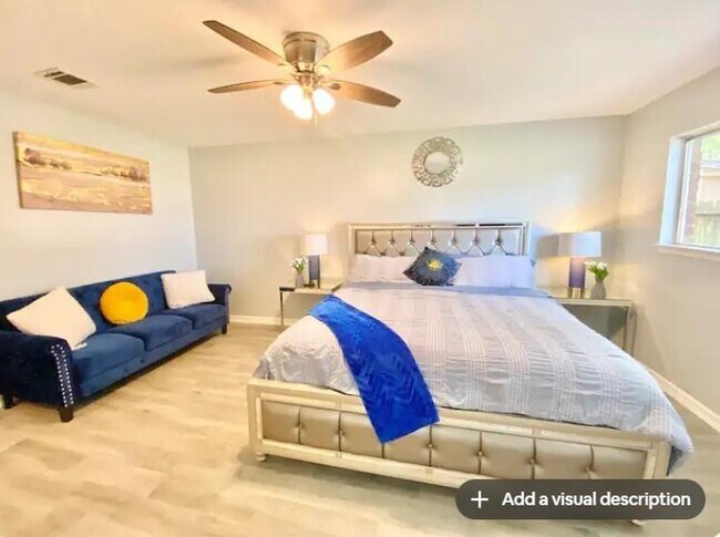 Foto del edificio - 10831 Vanderford Dr