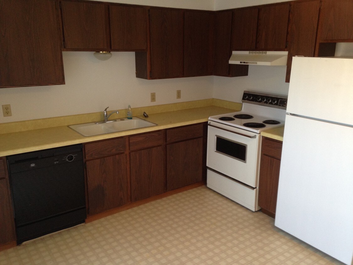 603 Kennedy Dr Unit 1, Grand Island, NE 68803 Apartments in Grand