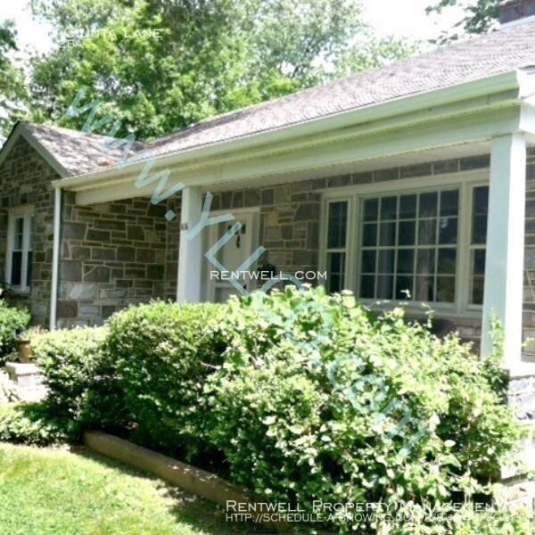 Primary Photo - 106 Giunta Ln