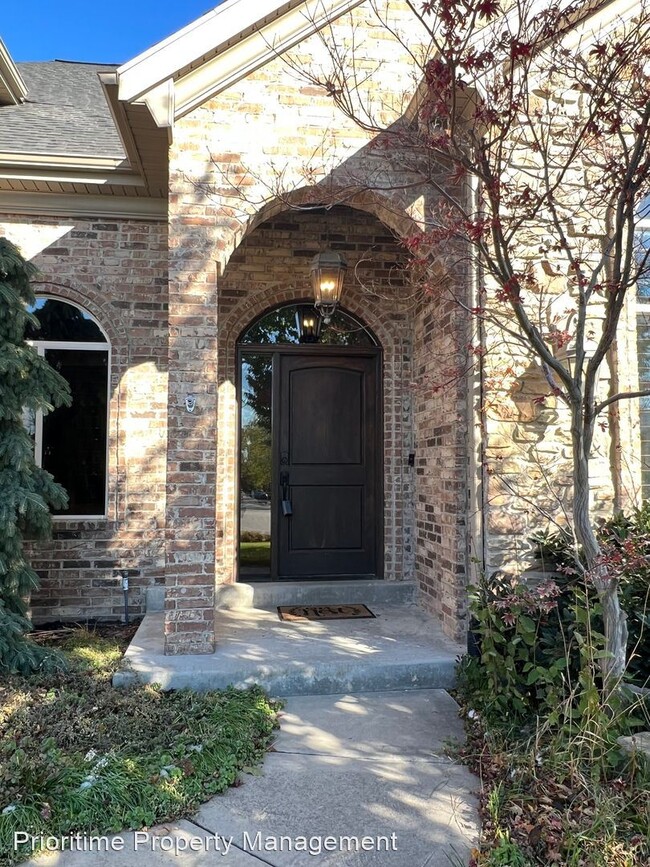 Building Photo - 4 br, 3.5 bath House - 1877 E 3990 S