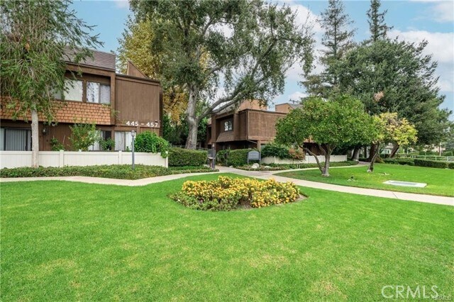 Primary Photo - 445 W Duarte Rd