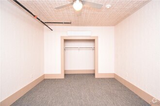 Building Photo - 152 Court St