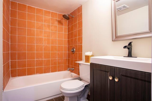 Foto del edificio - 7027 Alpha Rd