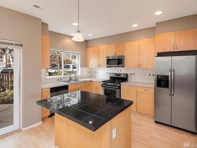 Foto del edificio - 87 Sky Ridge Rd NW