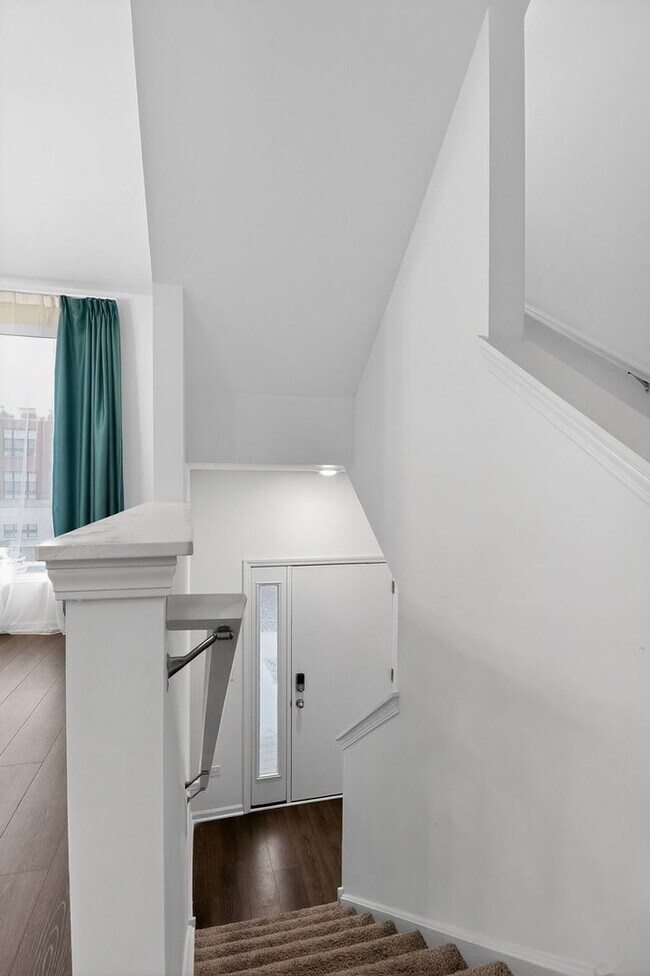 Foto del edificio - 1276 Lakepointe Dr