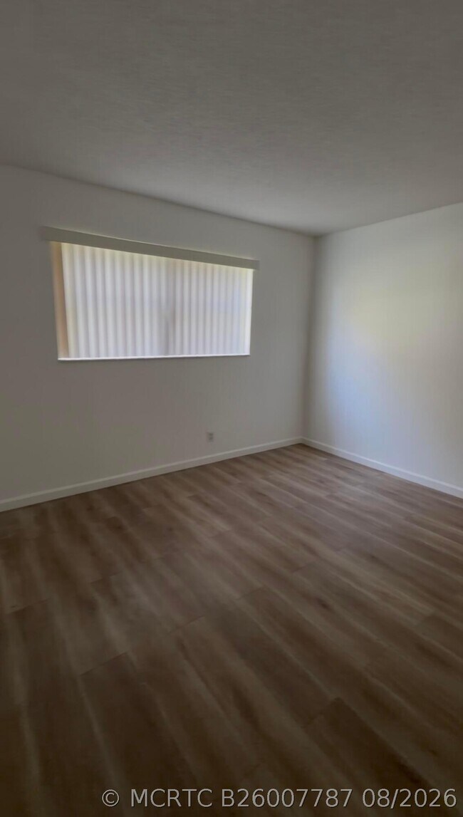 Foto del edificio - 8001 Fairview Dr
