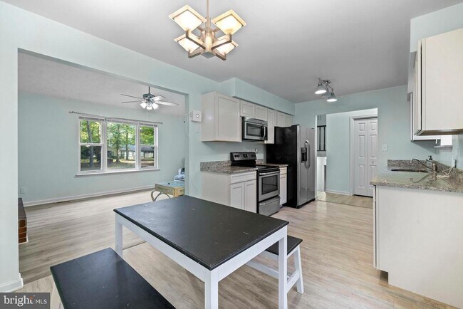 Building Photo - 12495 Catalina Dr